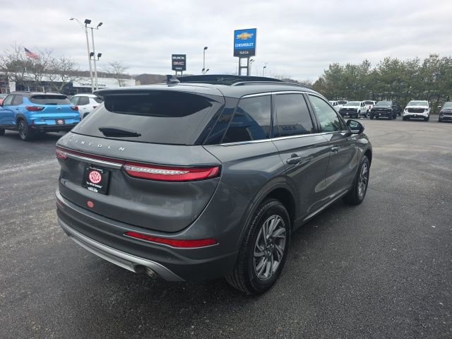 Used 2025 Lincoln Corsair Premiere w/ Equipment Group 101A image 4