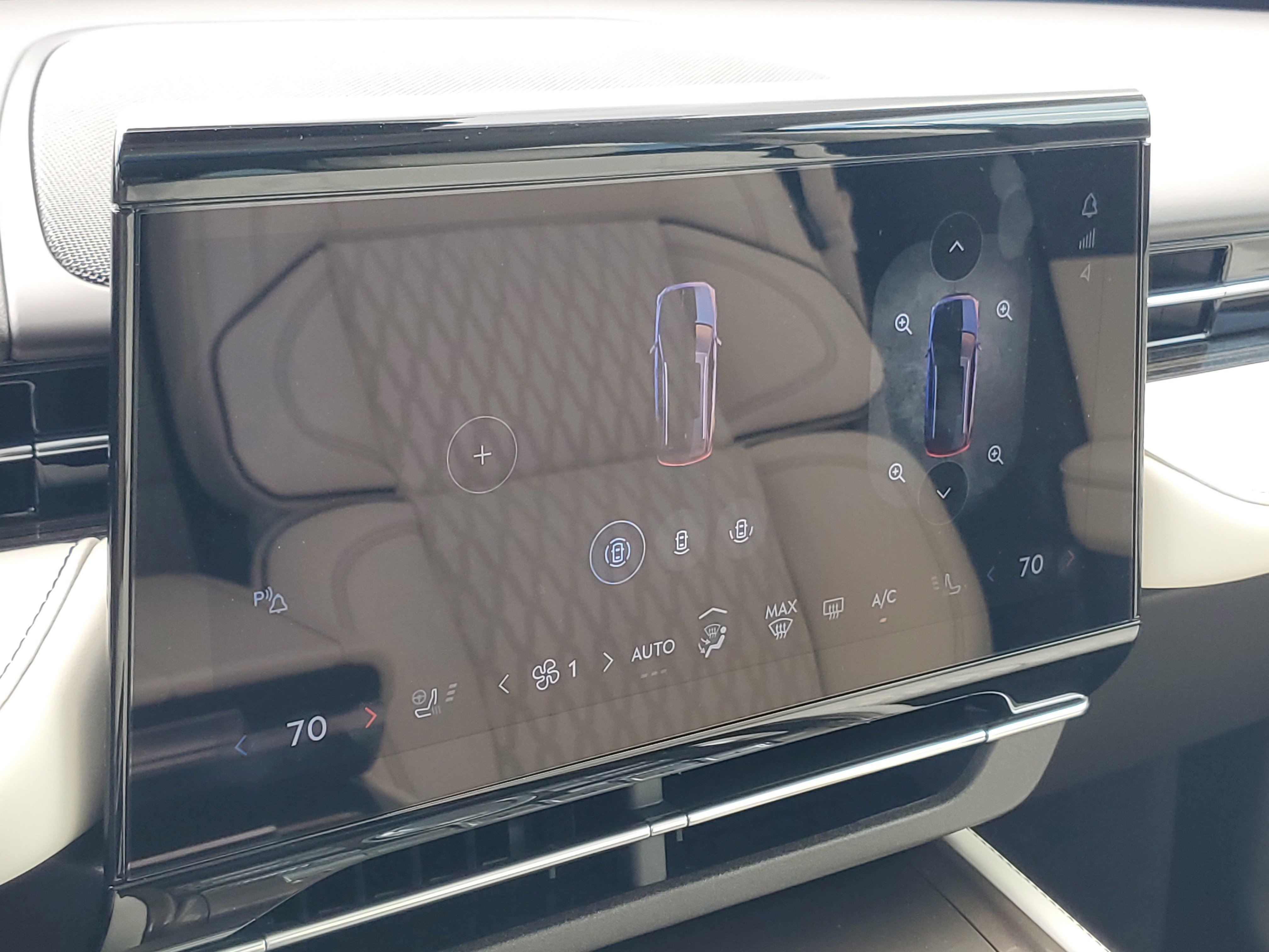 New 2025 Lincoln Nautilus Black Label image 24