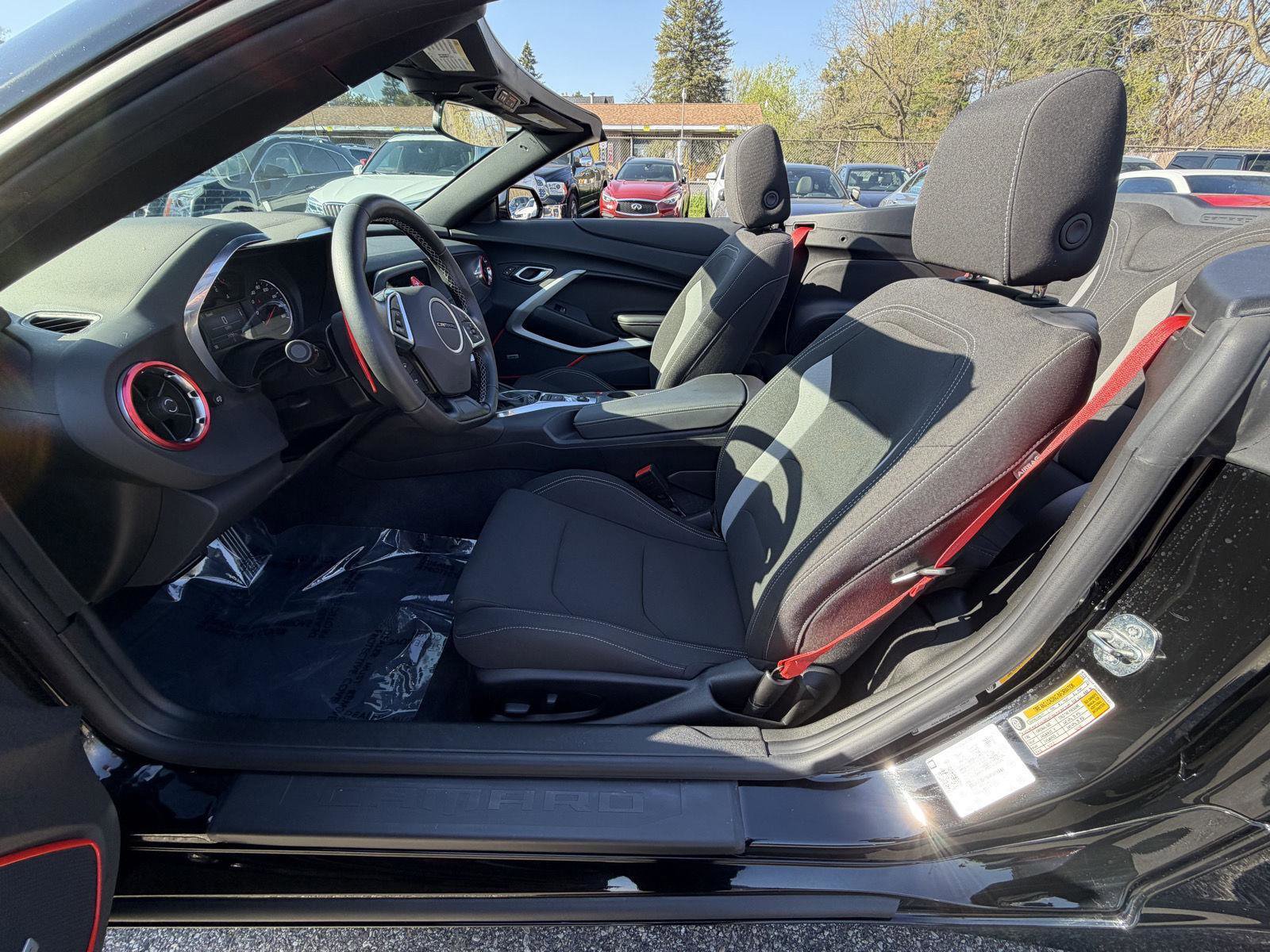 Used 2024 Chevrolet Camaro LT w/ Technology Package image 19