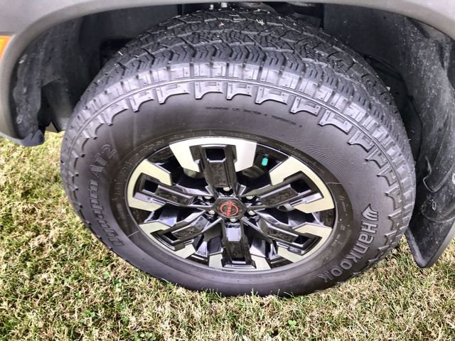 Certified 2024 Nissan Frontier PRO-4X w/ Technology Package image 10