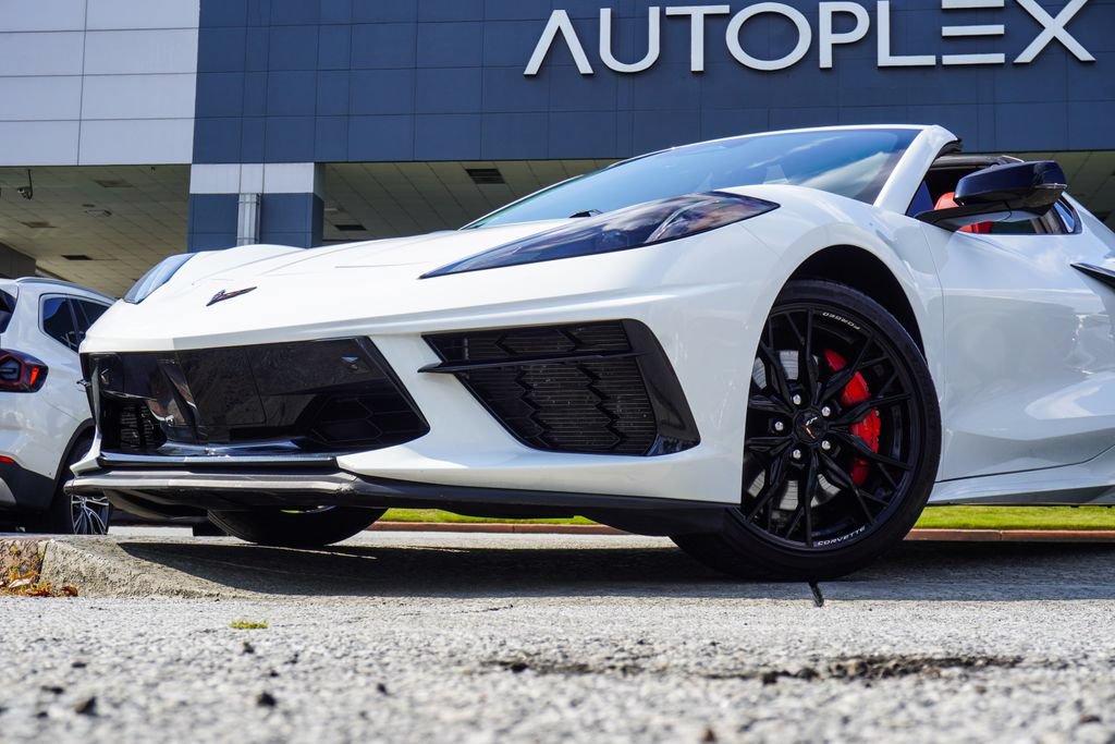 Used 2024 Chevrolet Corvette Stingray Preferred Cpe w/ Z51 Performance Package RWD image 2