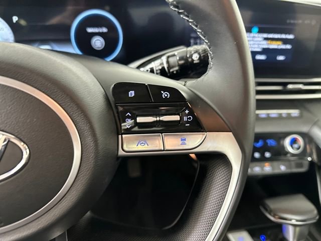 Certified 2023 Hyundai Elantra SEL w/ Convenience Package image 16