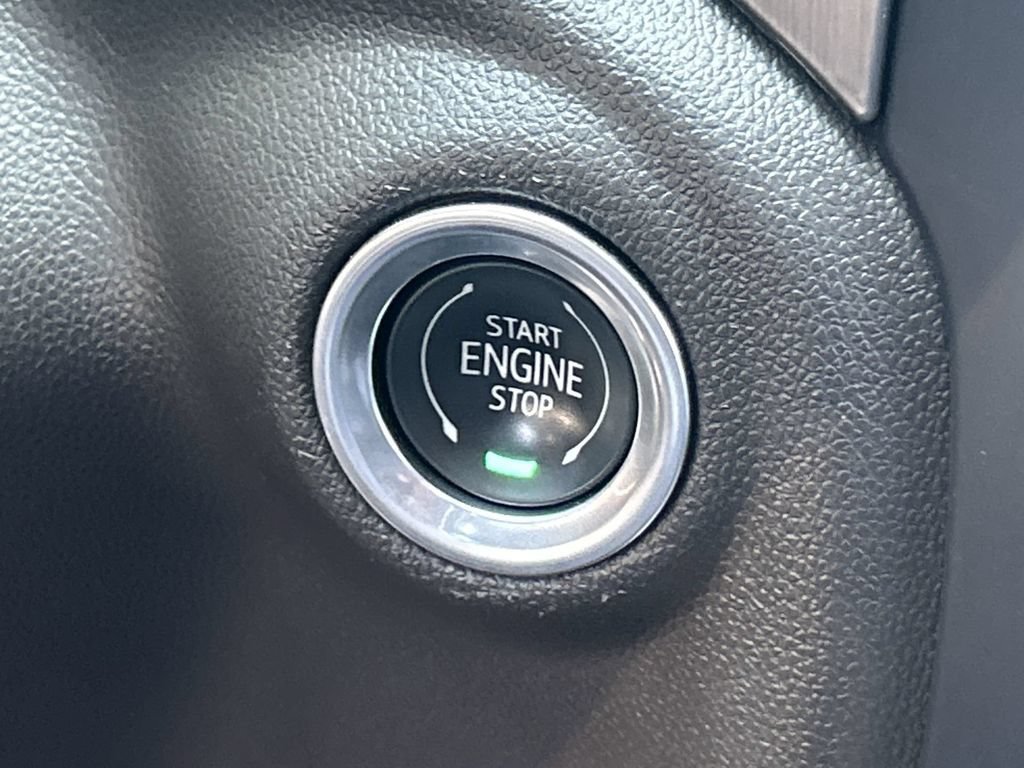 Used 2022 GMC Sierra 3500 Denali AWD/4WD image 17