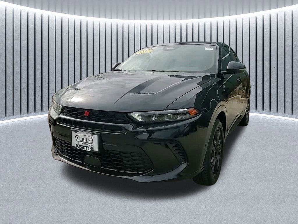 Used 2024 Dodge Hornet R/T Plus w/ R/T Blacktop Package image 18