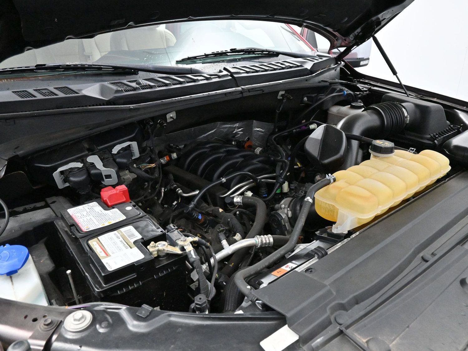 Used 2019 Ford F150 Lariat w/ Equipment Group 502A Luxury image 39