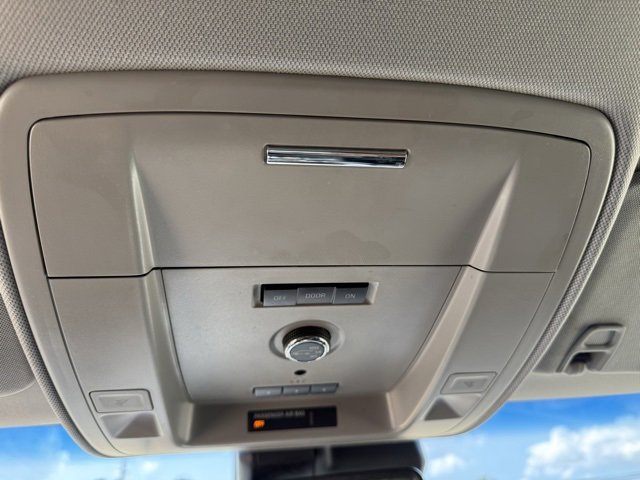 Used 2017 GMC Yukon SLT image 14