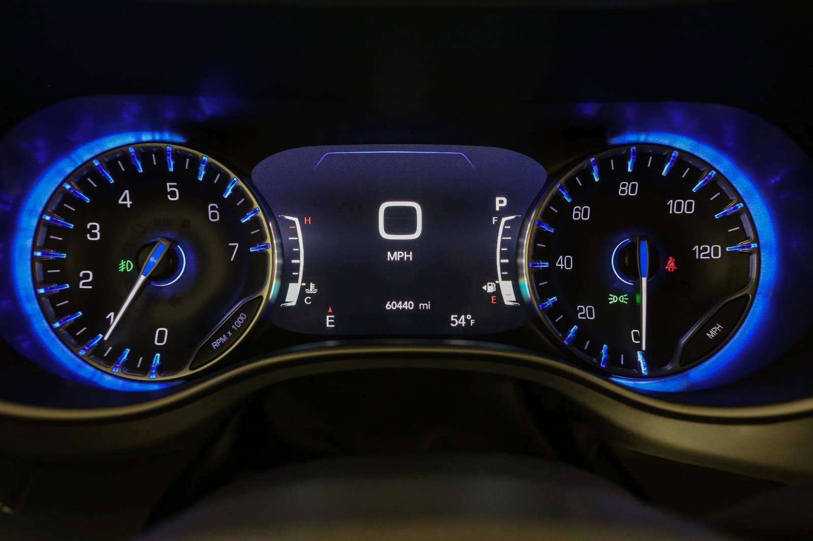 Used 2022 Chrysler Pacifica Touring-L w/ S Appearance Package image 37