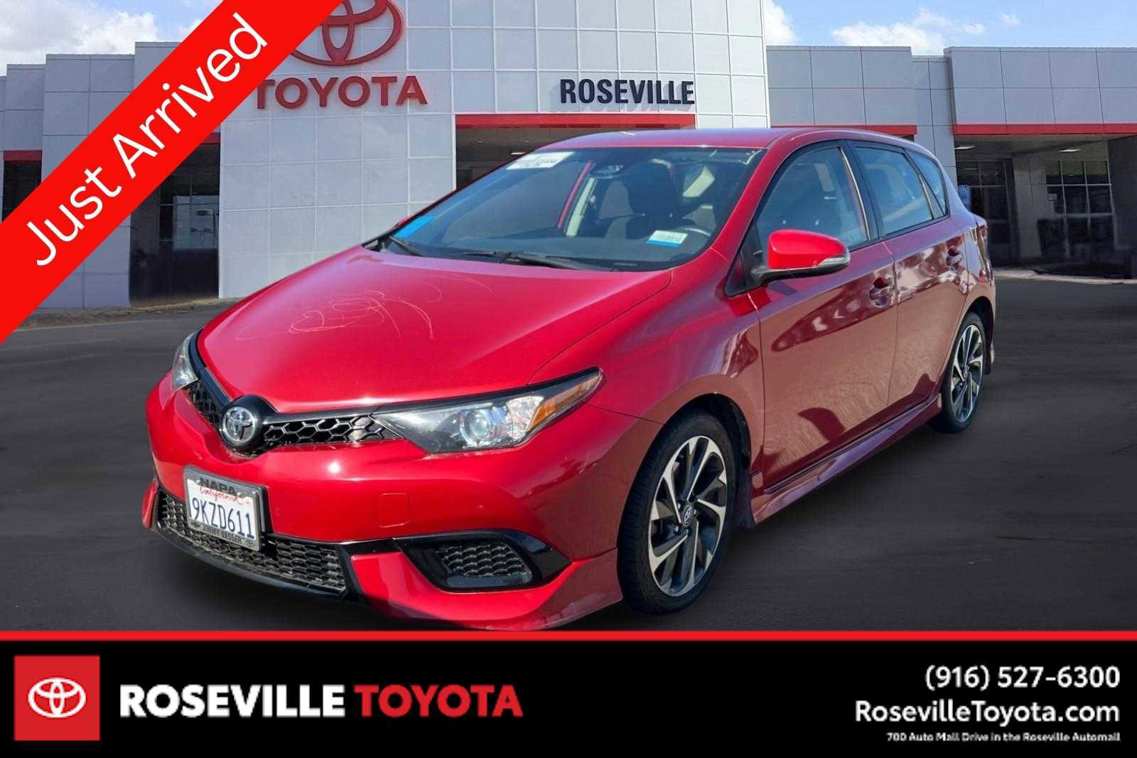 Used 2018 Toyota Corolla iM w/ Carpet Mat Package (TMS) FWD image 1