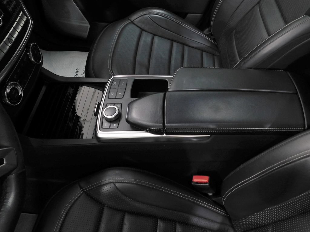 Used 2014 Mercedes-Benz ML 63 AMG 4MATIC image 32