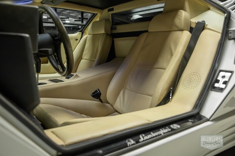 Used 1989 Lamborghini Countach Coupe RWD image 19