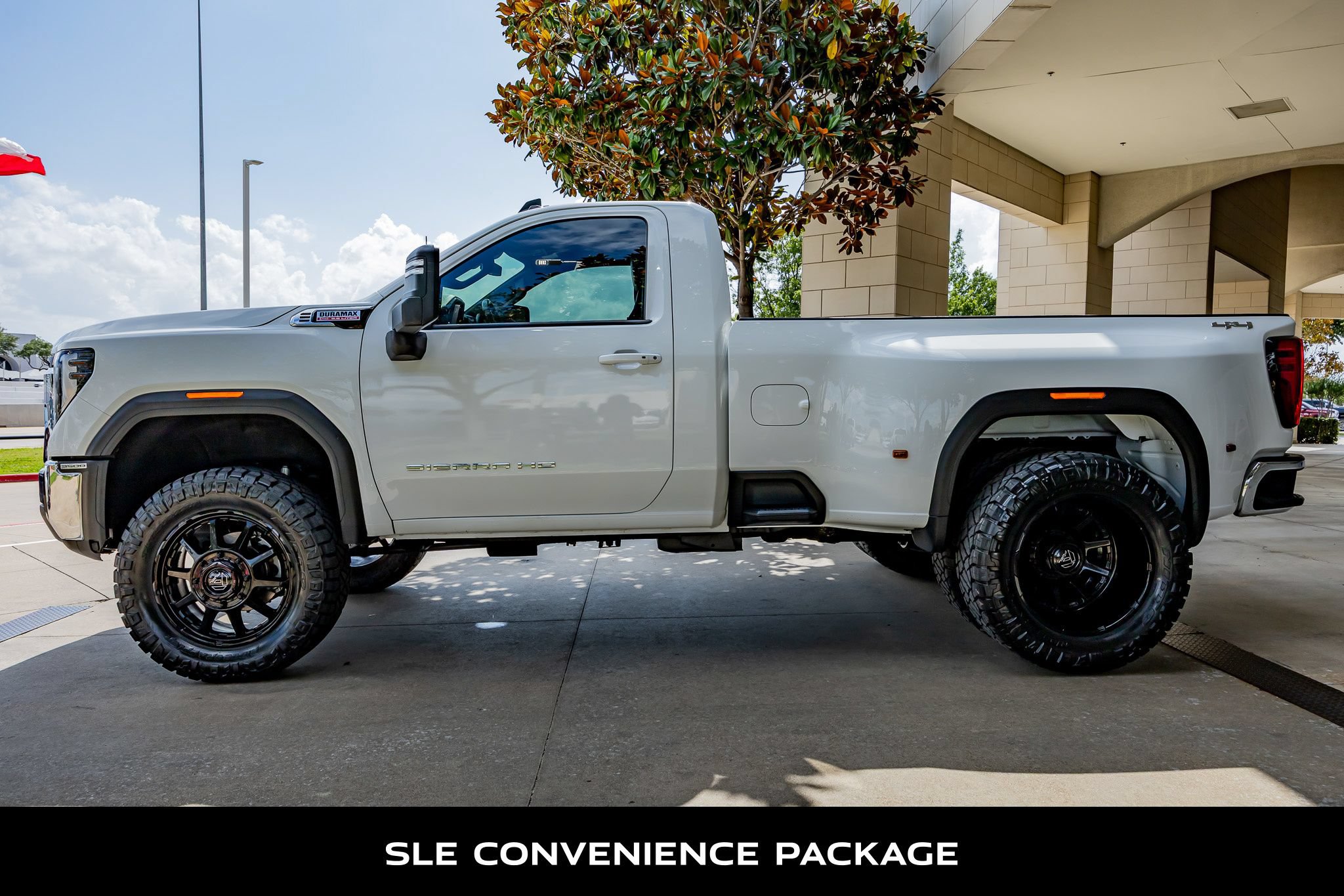Used 2024 GMC Sierra 3500 SLE w/ SLE Convenience Package AWD/4WD image 6