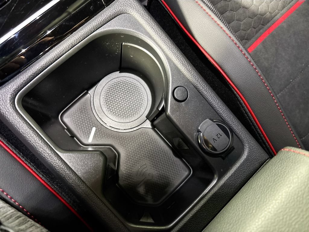 New 2026 Volkswagen GTI SE FWD image 11