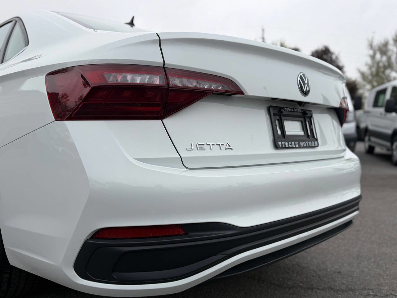 Used 2023 Volkswagen Jetta S image 24