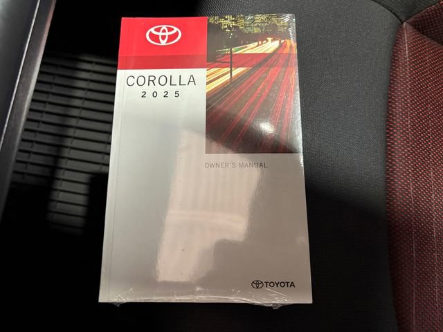 Certified 2025 Toyota Corolla SE image 29