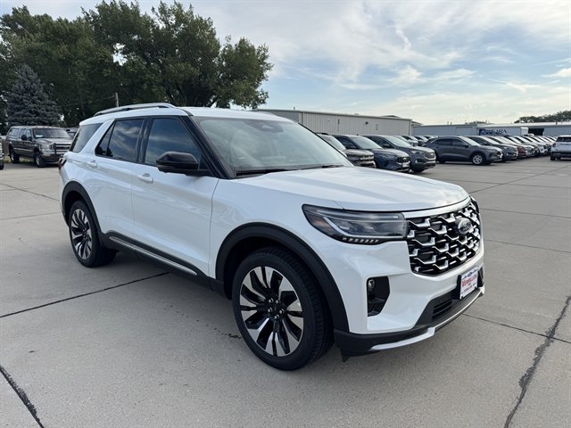 New 2026 Ford Explorer Platinum w/ LUX Leather Package