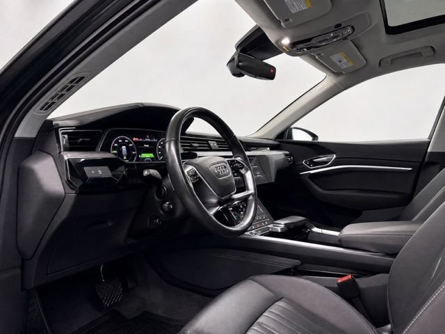 Used 2021 Audi e-tron Premium AWD/4WD image 15