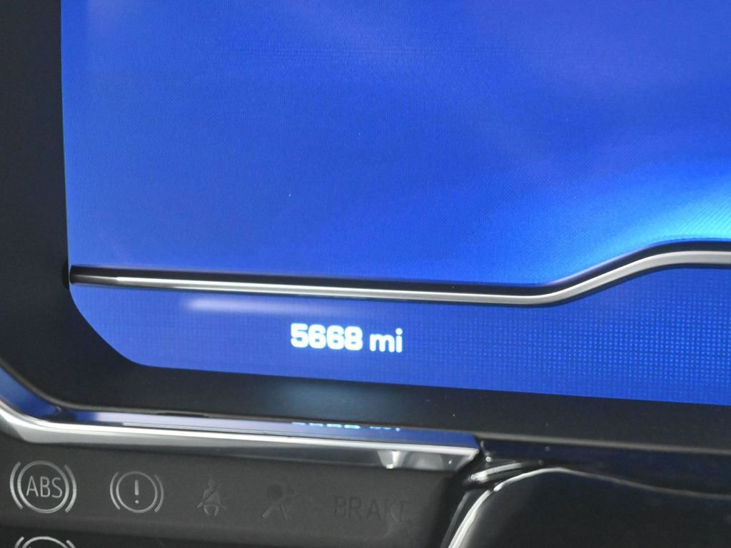 Used 2025 Chevrolet Silverado 1500 High Country w/ Technology Package image 18