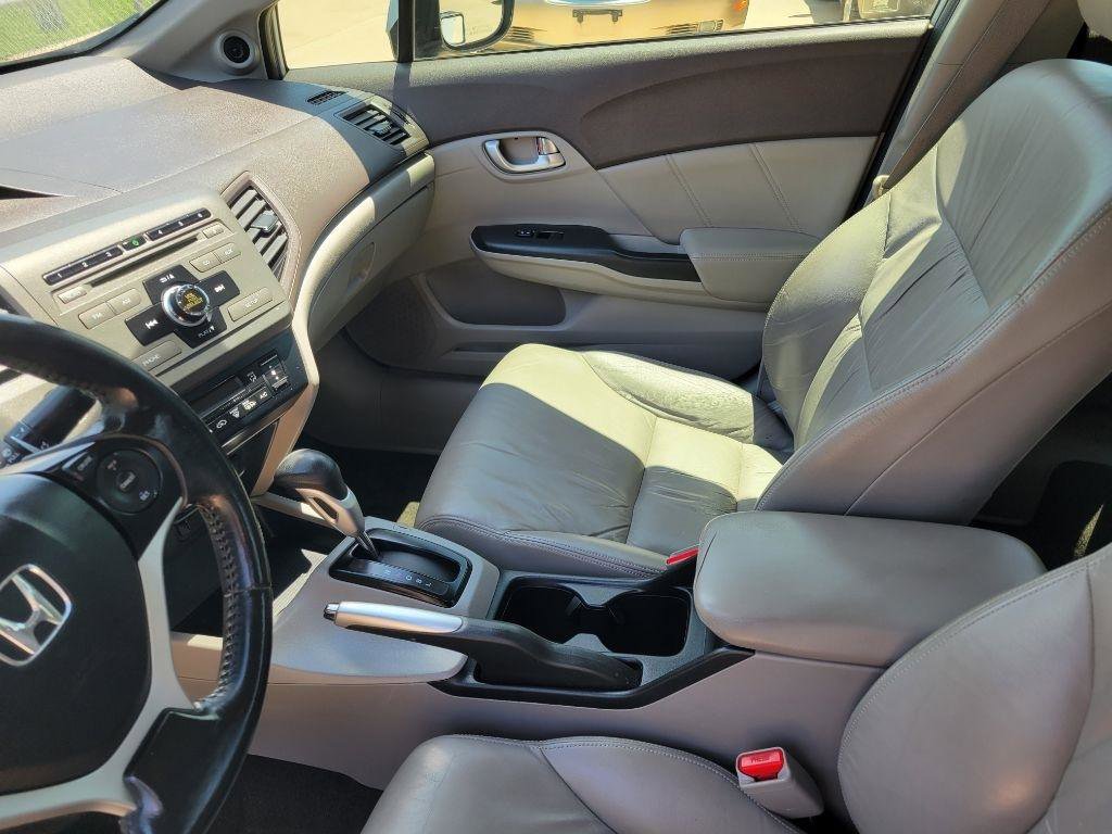 Used 2012 Honda Civic Hybrid Sedan image 10
