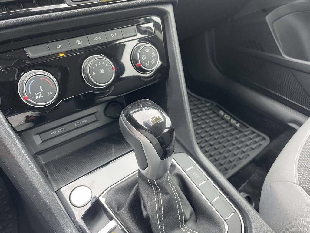 Certified 2024 Volkswagen Taos S FWD image 31