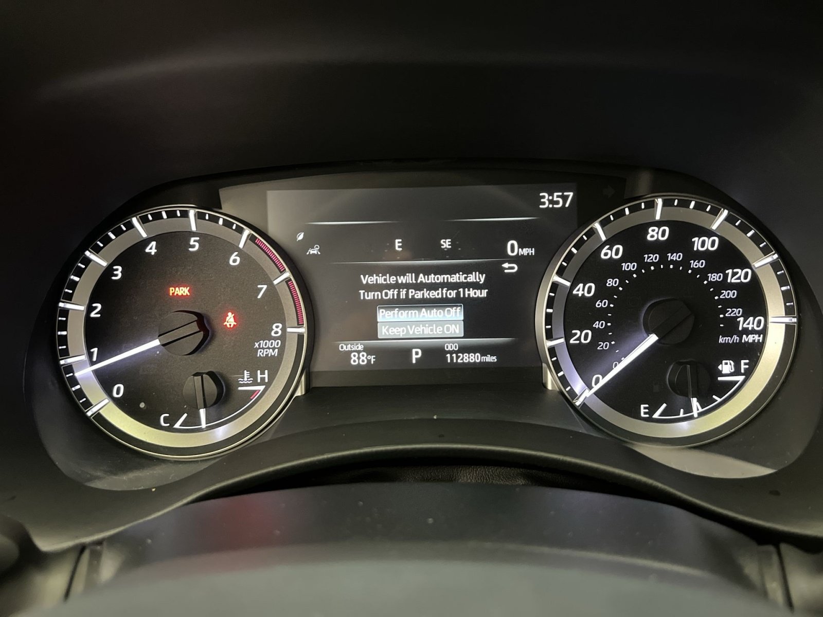 Used 2024 Toyota Highlander XLE AWD/4WD image 16