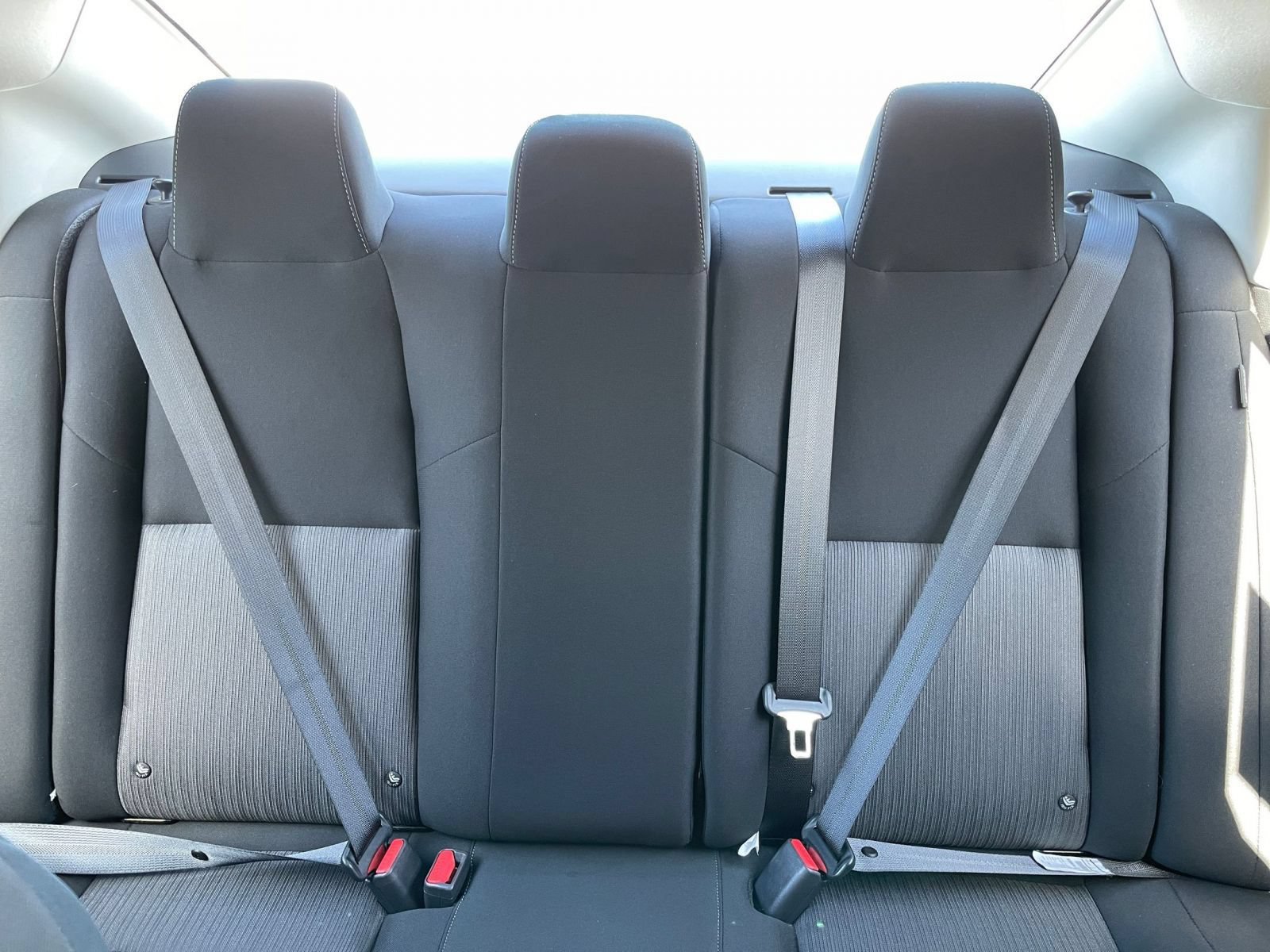 Used 2025 Nissan Sentra SV FWD image 38