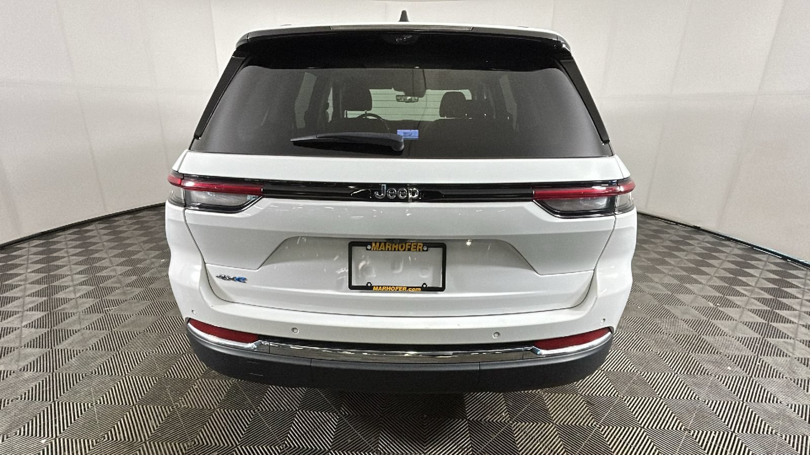 Used 2023 Jeep Grand Cherokee 4WD 4xe w/ Luxury Tech Group II video 4