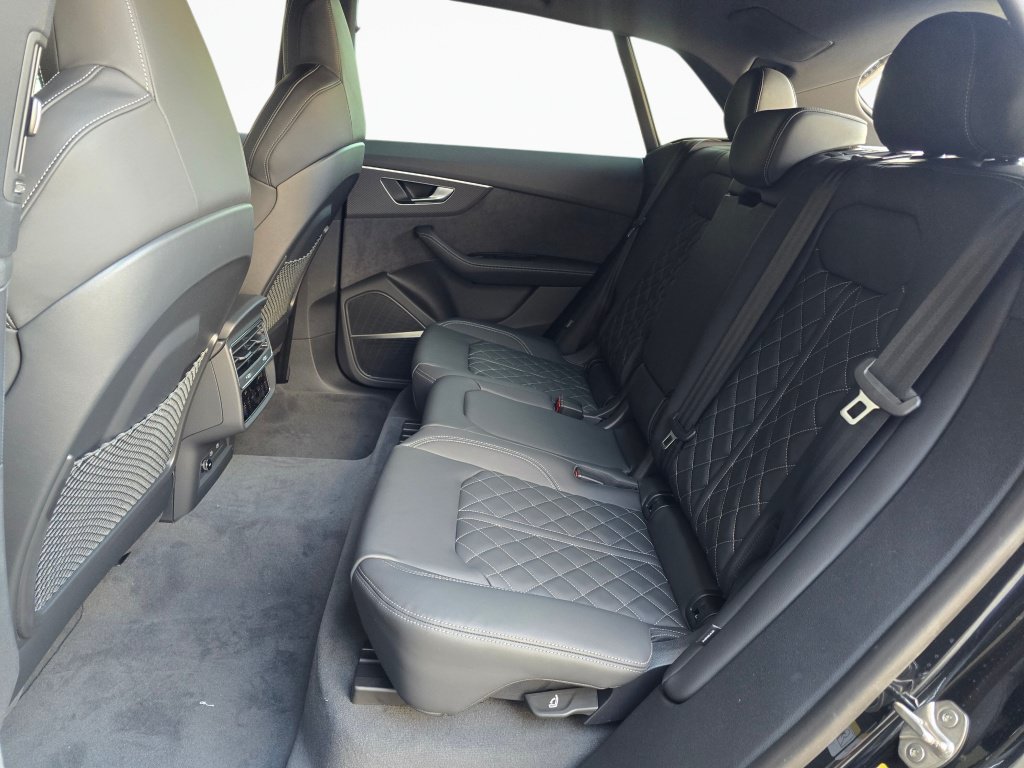 New 2026 Audi SQ8 Premium Plus AWD/4WD image 19
