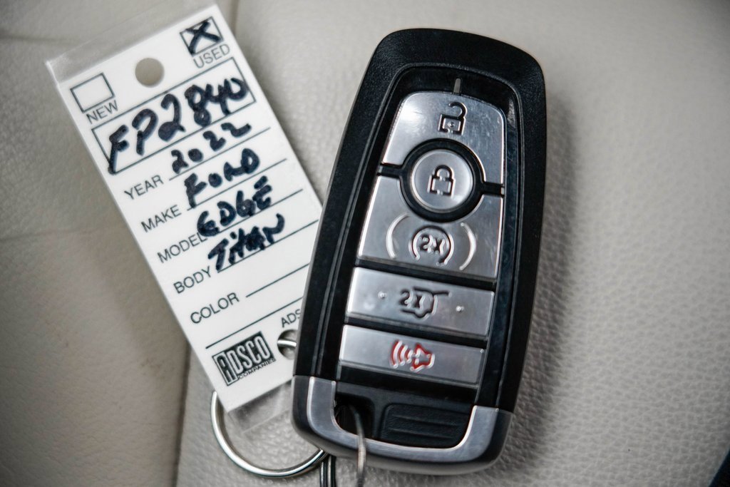 Used 2022 Ford Edge Titanium image 34