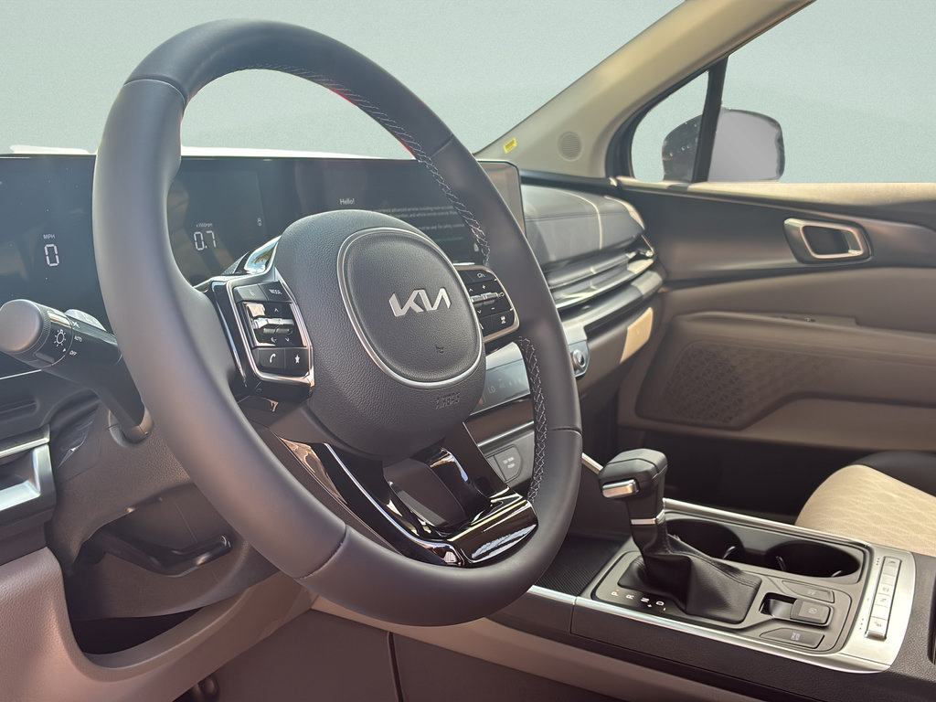 New 2026 Kia Carnival FWD image 26