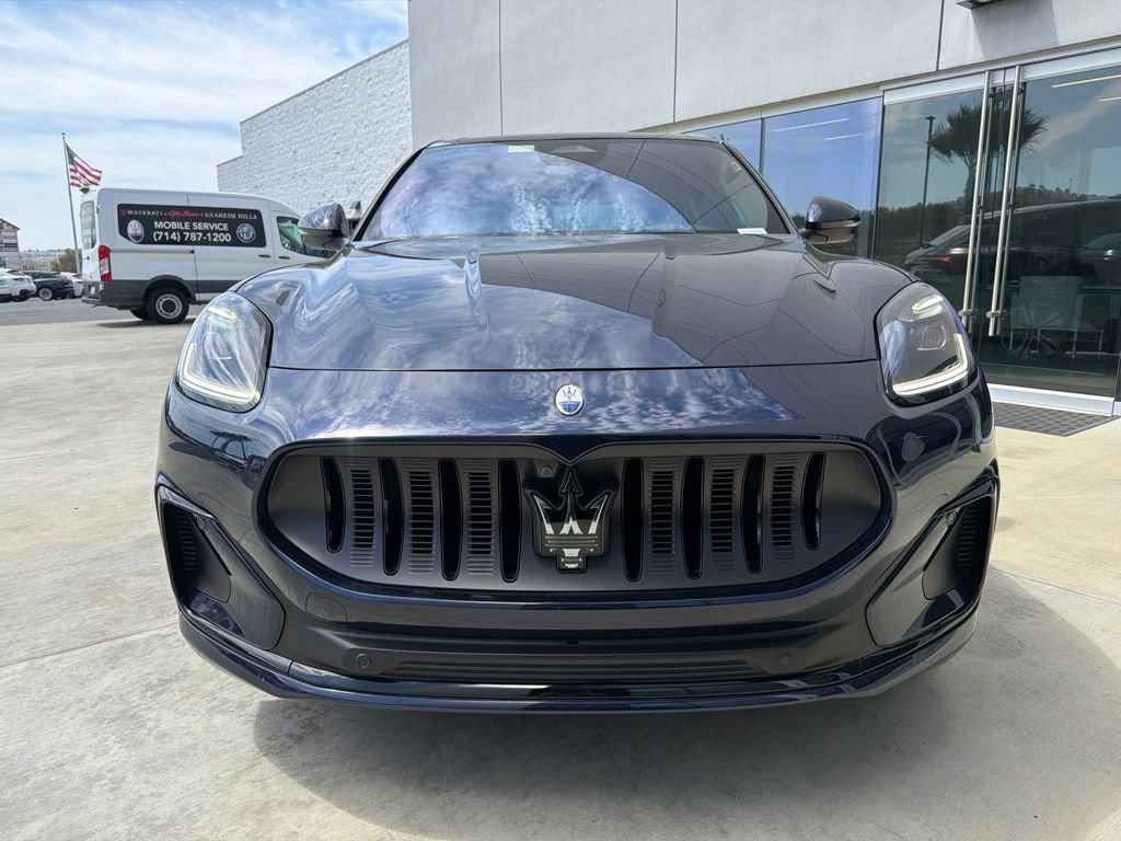 Certified 2025 Maserati Grecale Folgore AWD/4WD image 2