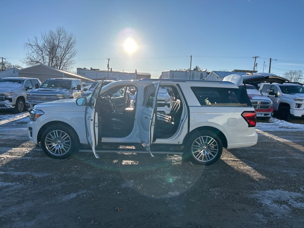 Used 2022 Ford Expedition Max Platinum image 24