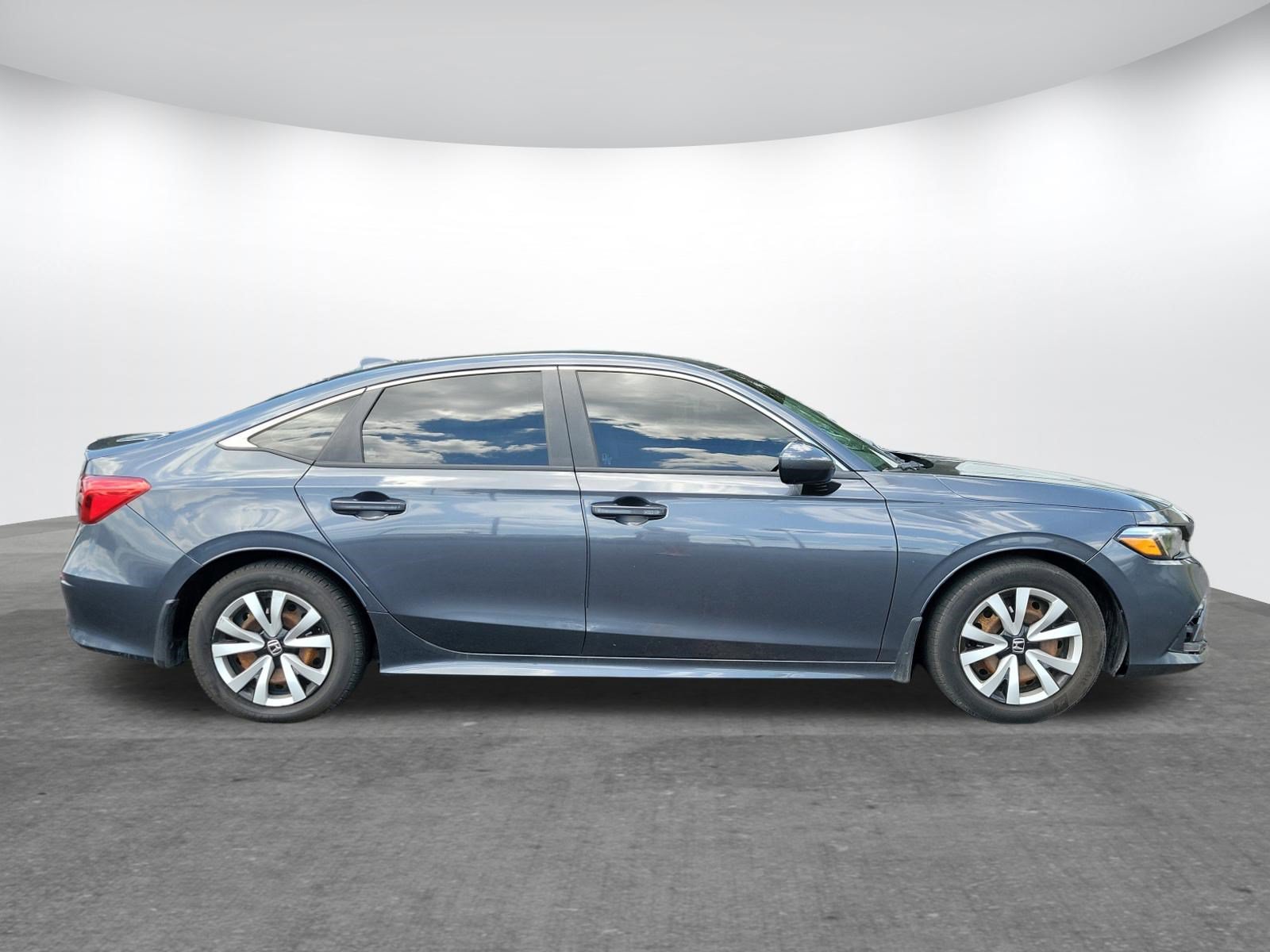 Used 2023 Honda Civic LX image 2