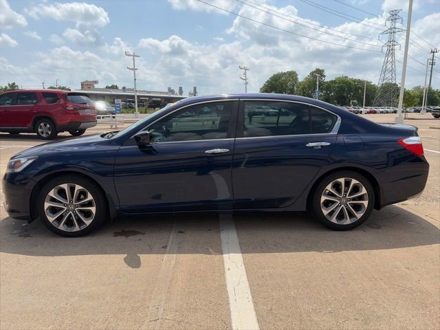 Used 2013 Honda Accord Sport image 3