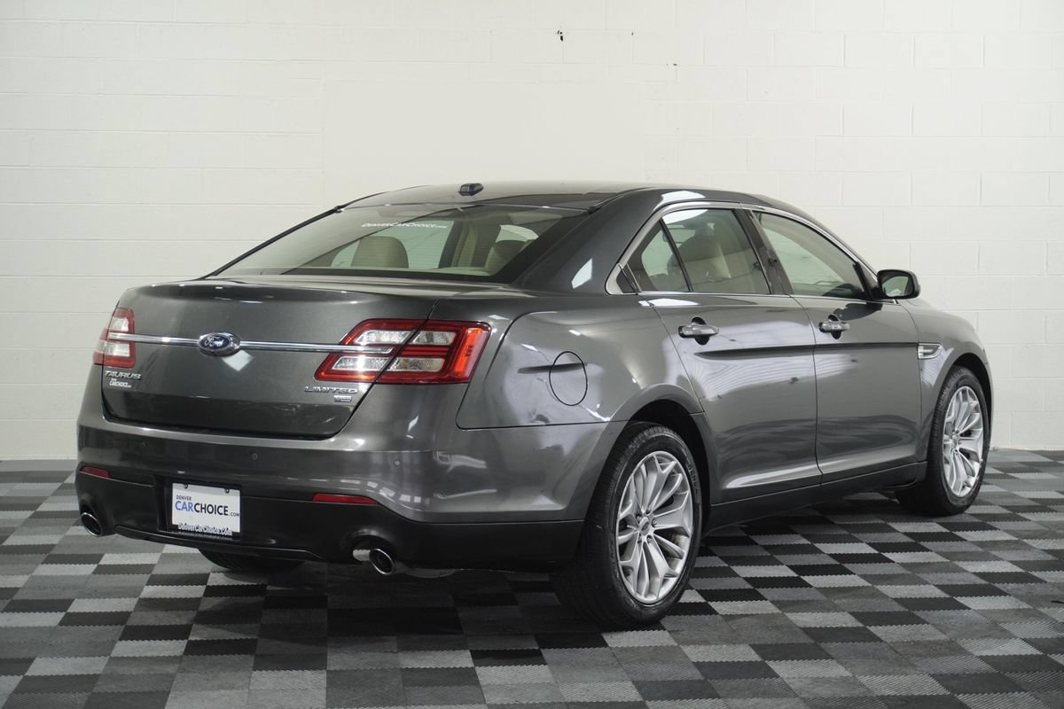 Used 2018 Ford Taurus Limited w/ Driver Assist Package AWD/4WD image 6