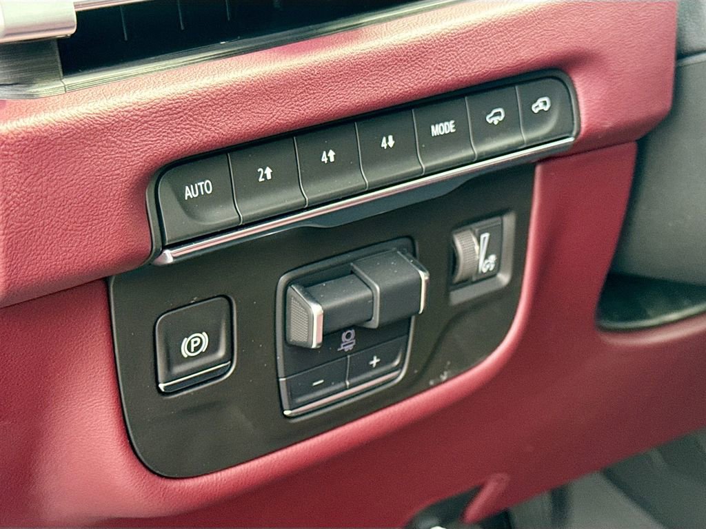 New 2025 Cadillac Escalade Premium Luxury w/ Touring Package image 10