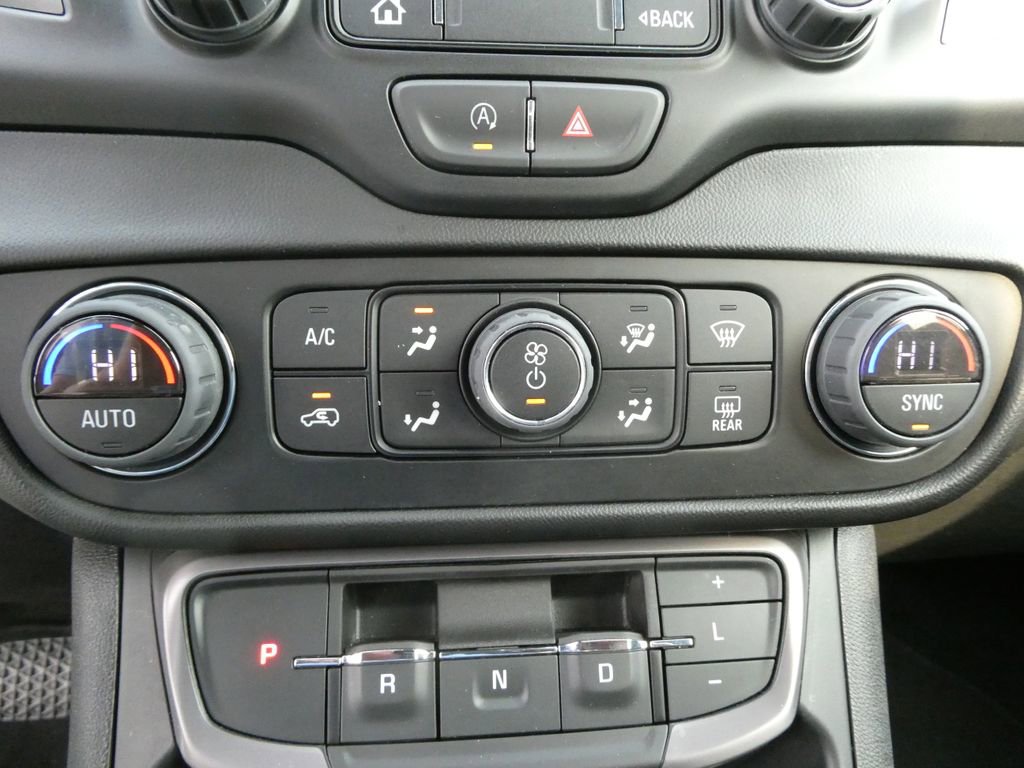 Used 2023 GMC Terrain AT4 w/ Infotainment Package II image 33