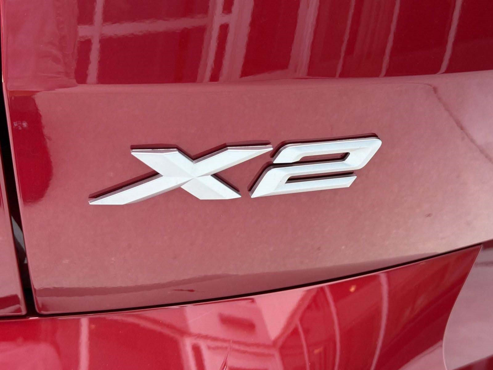 Used 2025 BMW X2 xDrive28i w/ Premium Package AWD/4WD image 32