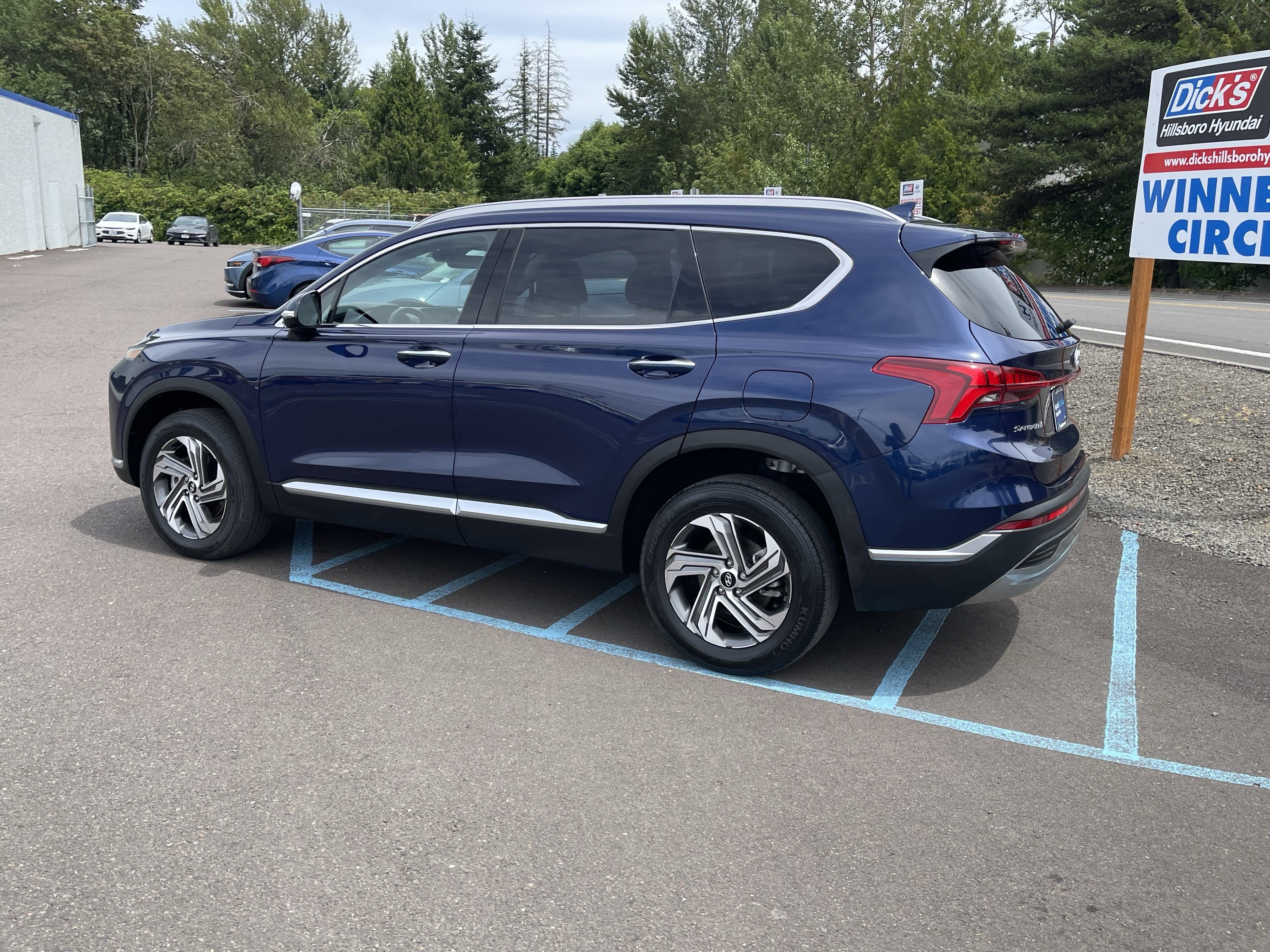 Certified 2023 Hyundai Santa Fe SEL w/ Premium Package AWD/4WD image 3