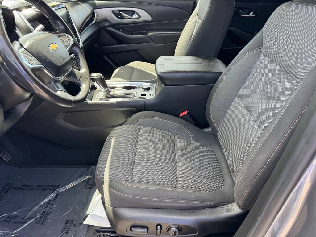 Used 2019 Chevrolet Traverse LT FWD image 15