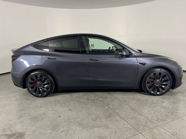 Used 2023 Tesla Model Y Performance AWD/4WD image 6