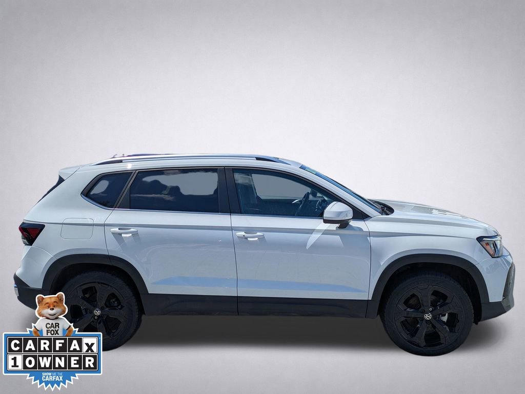 Used 2025 Volkswagen Taos SEL w/ Black Wheel Plus Package AWD/4WD image 3