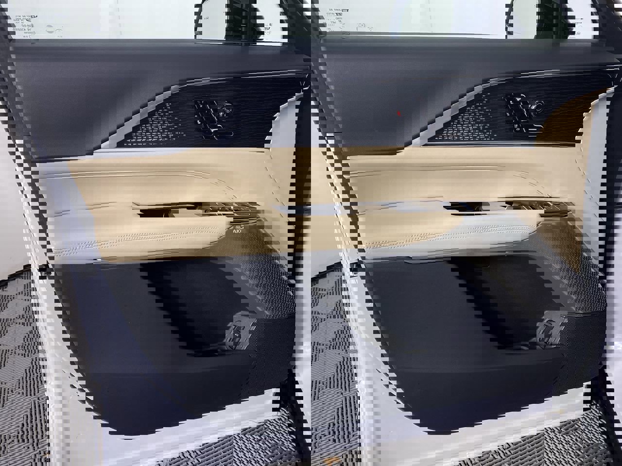 Certified 2024 Cadillac Lyriq Luxury w/ Nappa Leather Package image 12