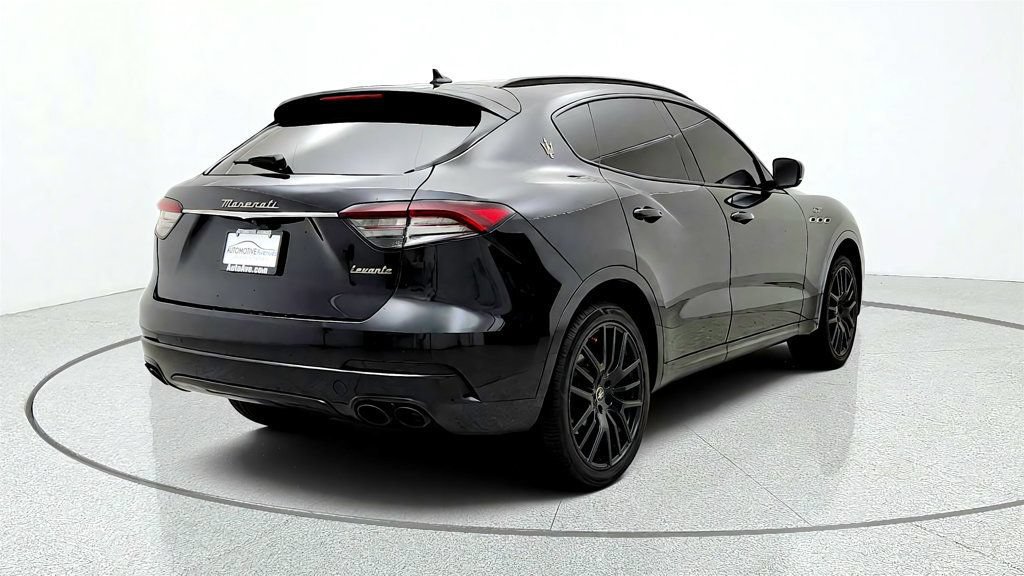 Used 2022 Maserati Levante GT AWD/4WD image 5