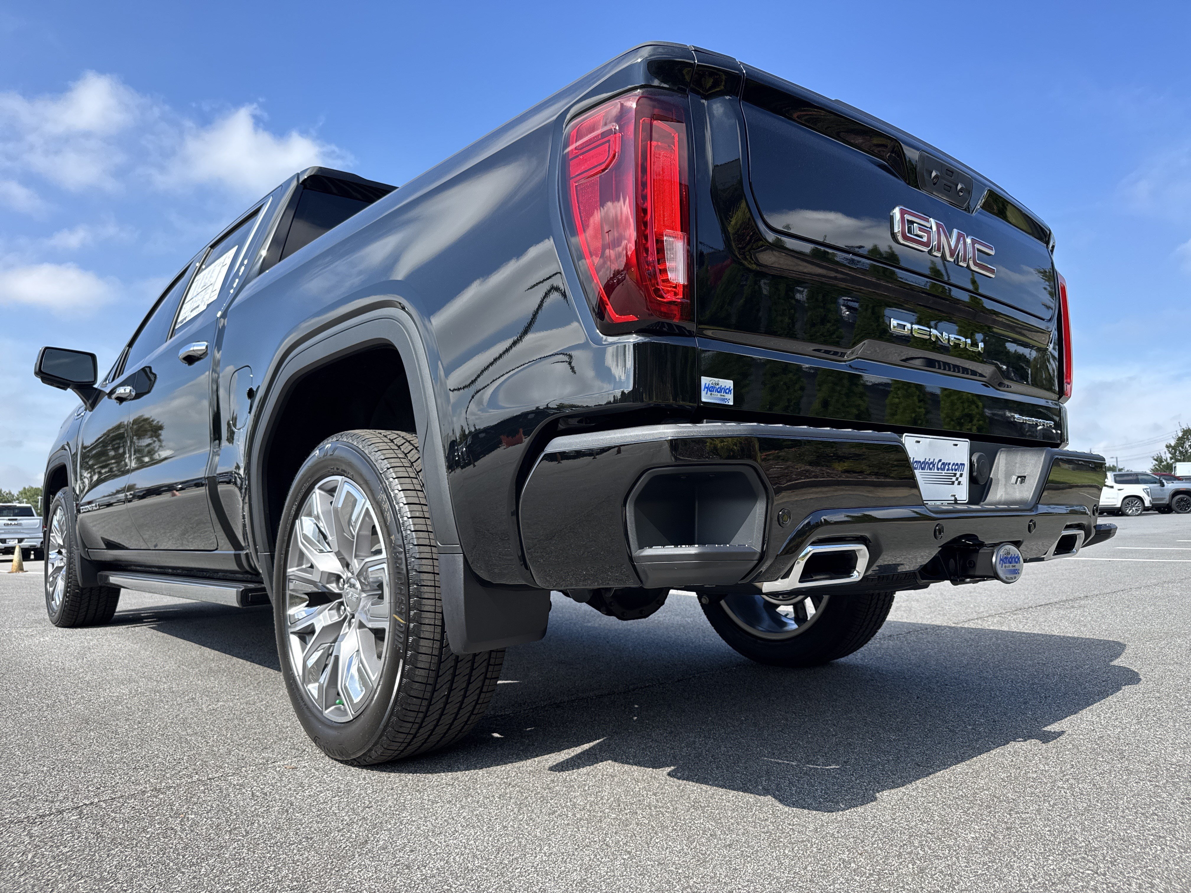 New 2026 GMC Sierra 1500 Denali AWD/4WD image 8
