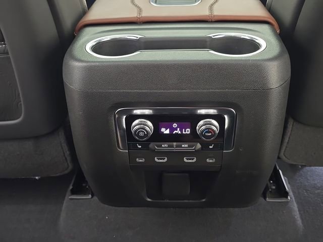 Used 2023 GMC Yukon Denali Ultimate AWD/4WD image 30