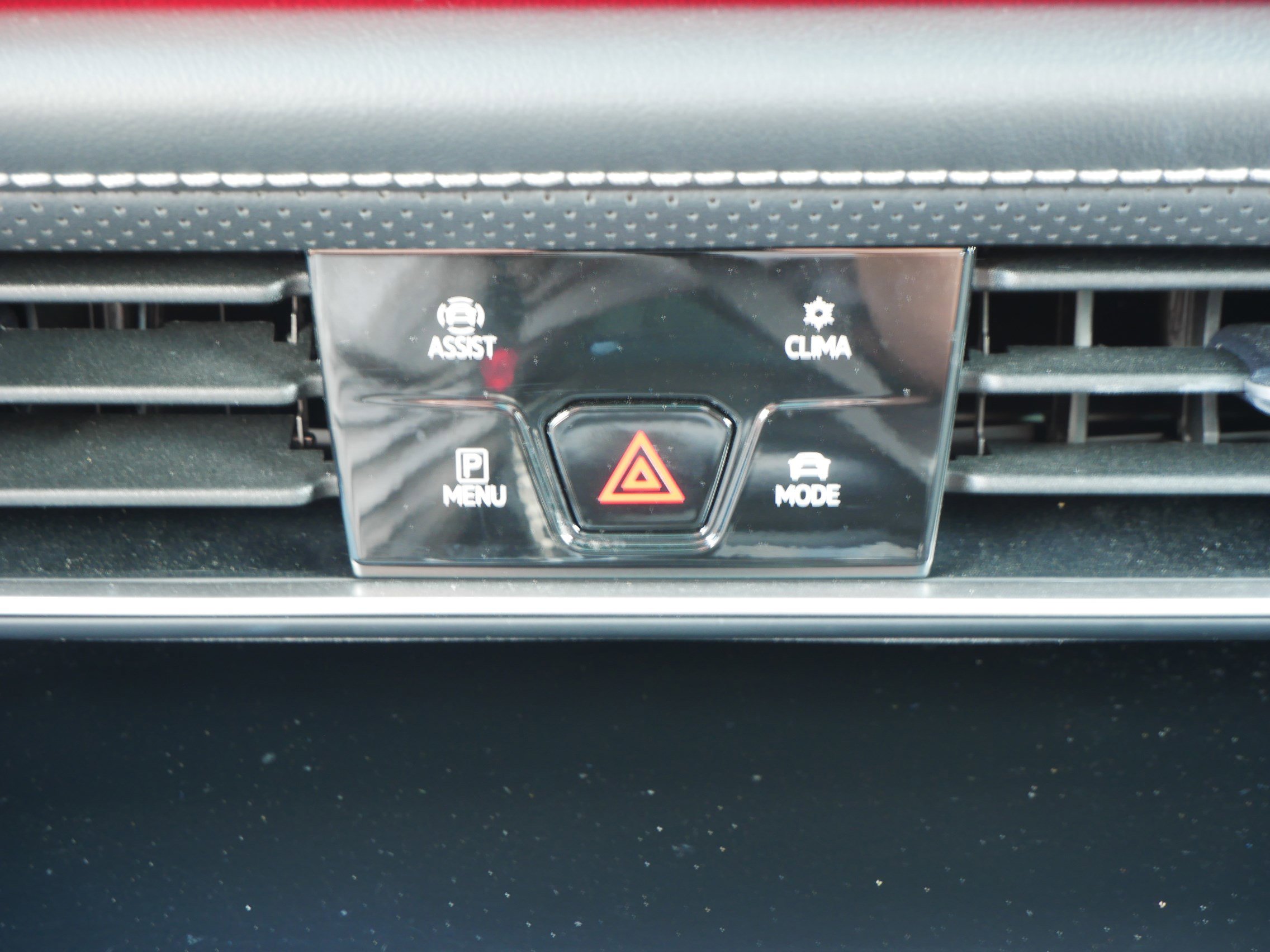 Certified 2024 Volkswagen Atlas Cross Sport SEL R-Line image 19