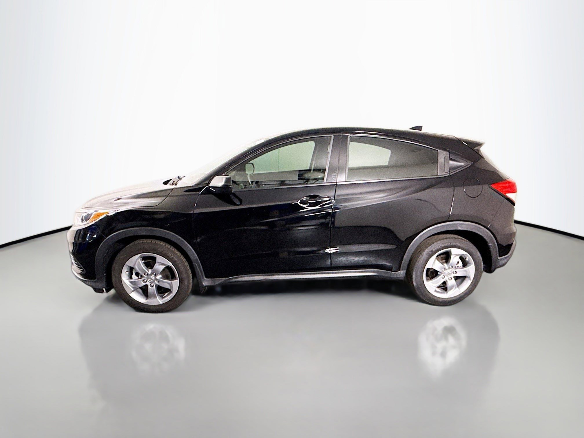 Used 2019 Honda HR-V LX image 6