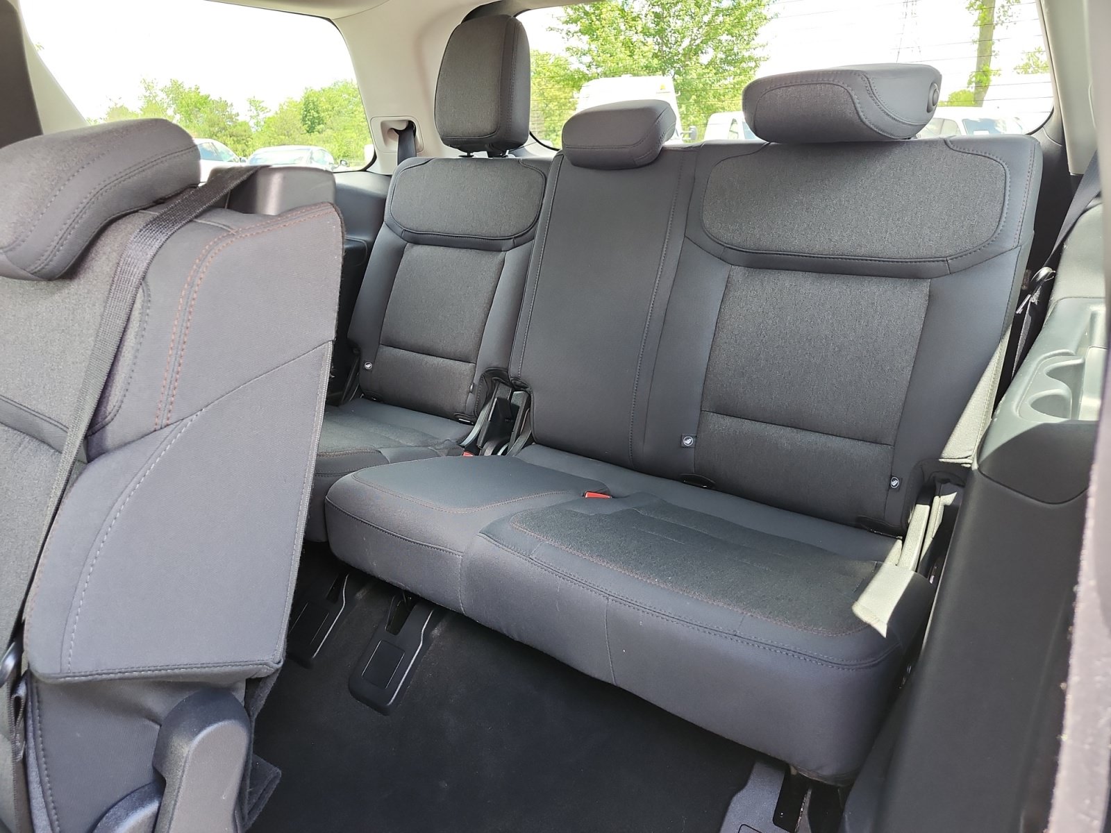 Used 2025 Ford Expedition Active RWD image 17