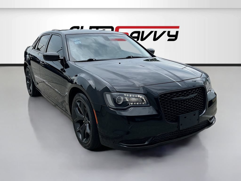 Used 2023 Chrysler 300 Touring w/ Sport Appearance Package RWD image 1
