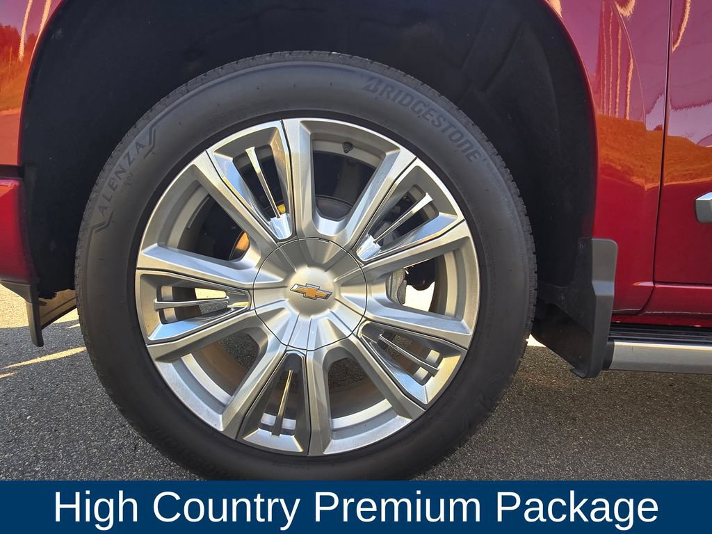 Used 2025 Chevrolet Silverado 1500 High Country AWD/4WD image 8
